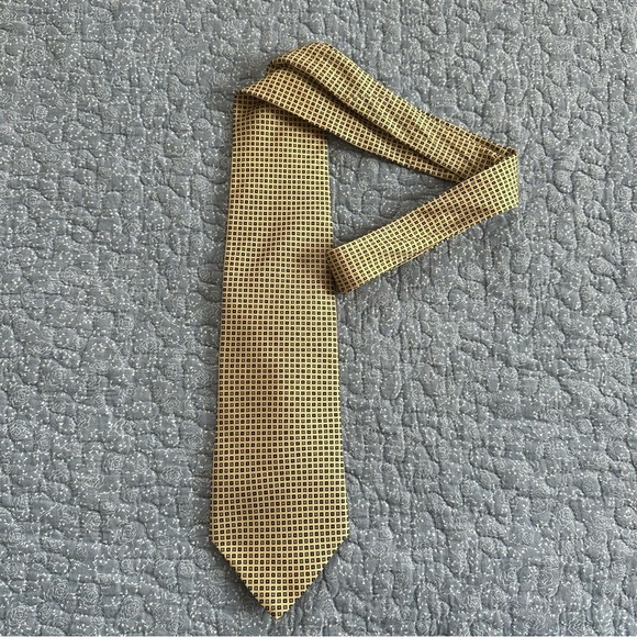 Brooks Brothers 346 Repp Tie Elegant Yellow & Blue Silk Necktie 60” x 3.5” - Picture 3 of 8